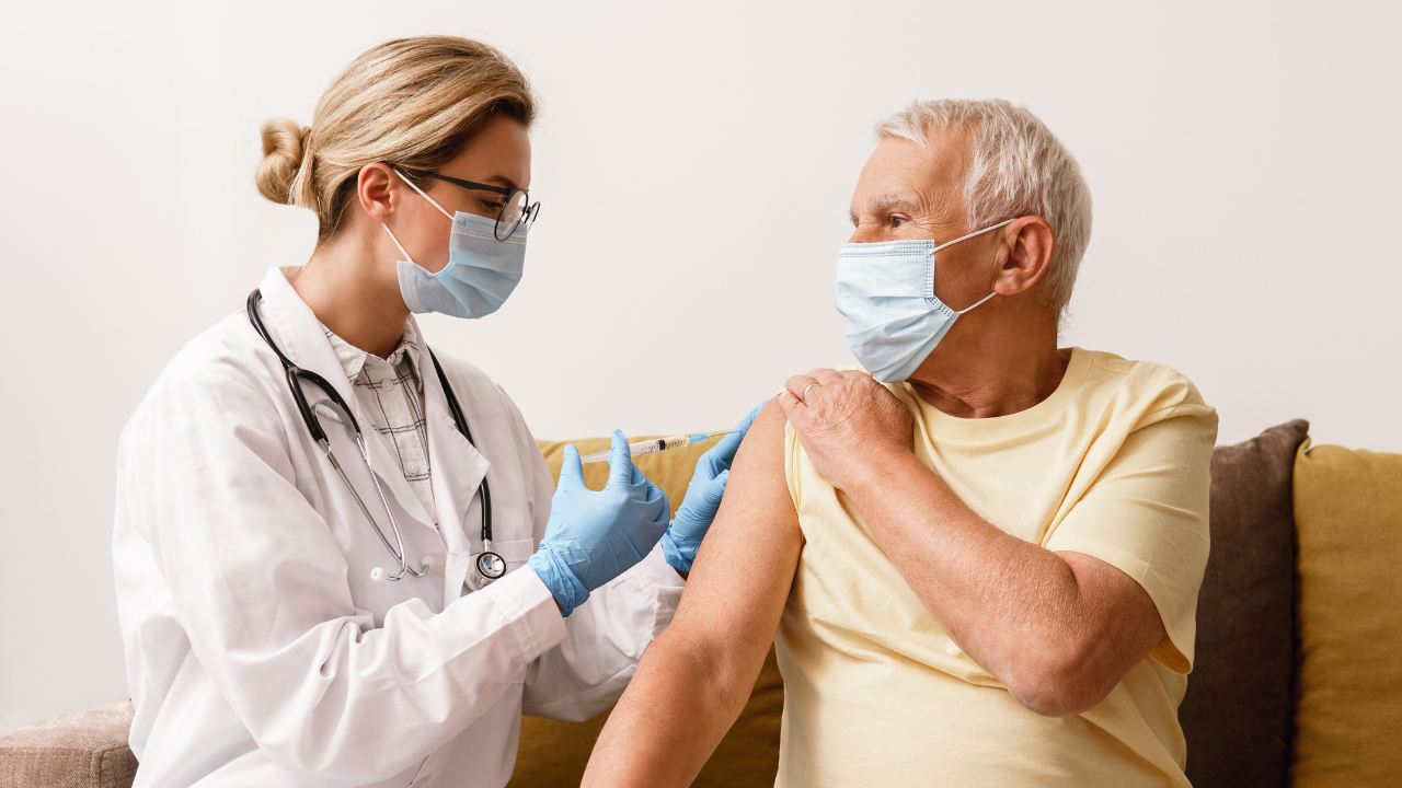 Vacinação contra Covid-19 | Suzano inicia imunização de pessoas com mais de 80 anos