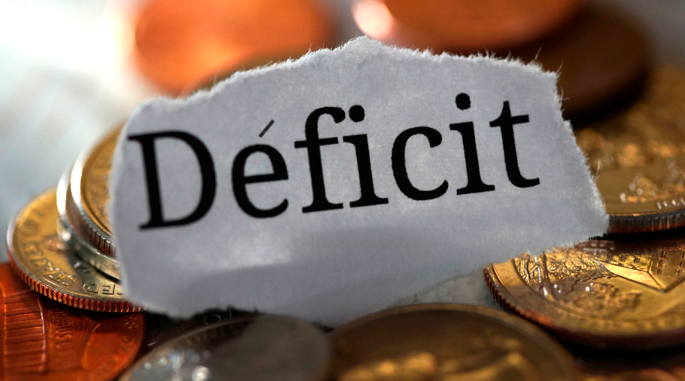 Até quando vão repetir a mentira do déficit da Previdência? | Artigo de Maria Lucia Fattorelli