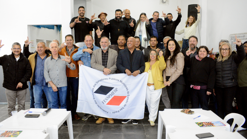Diretores marcam presença em encontro sindical no Alto Tietê, em Arujá, em defesa do serviço público estadual